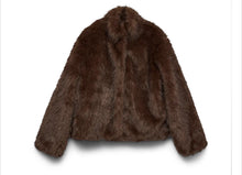 Load image into Gallery viewer, Vero Moda Monroe Fur Jacket
