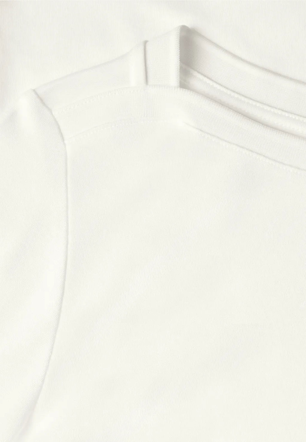 Street-one basic top with boat neck
