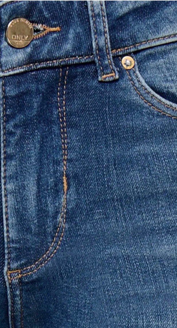 Only blush m/w flared jeans