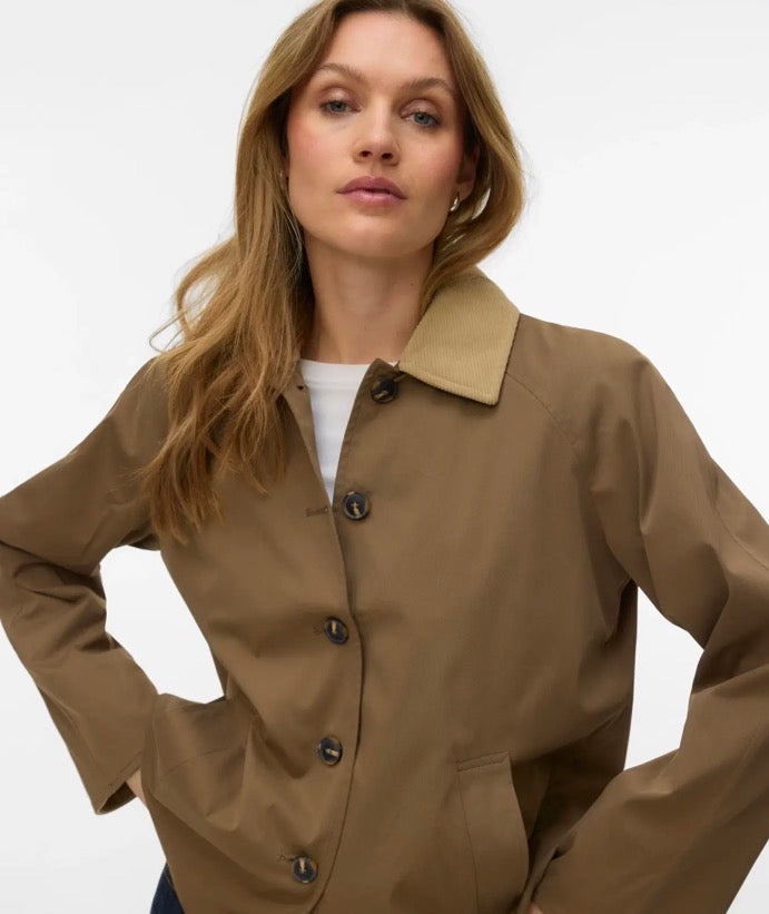 Vero Moda Chelseafia Short Jacket