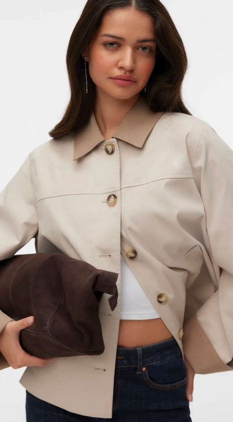 Vero Moda chelseapoppy short jacket