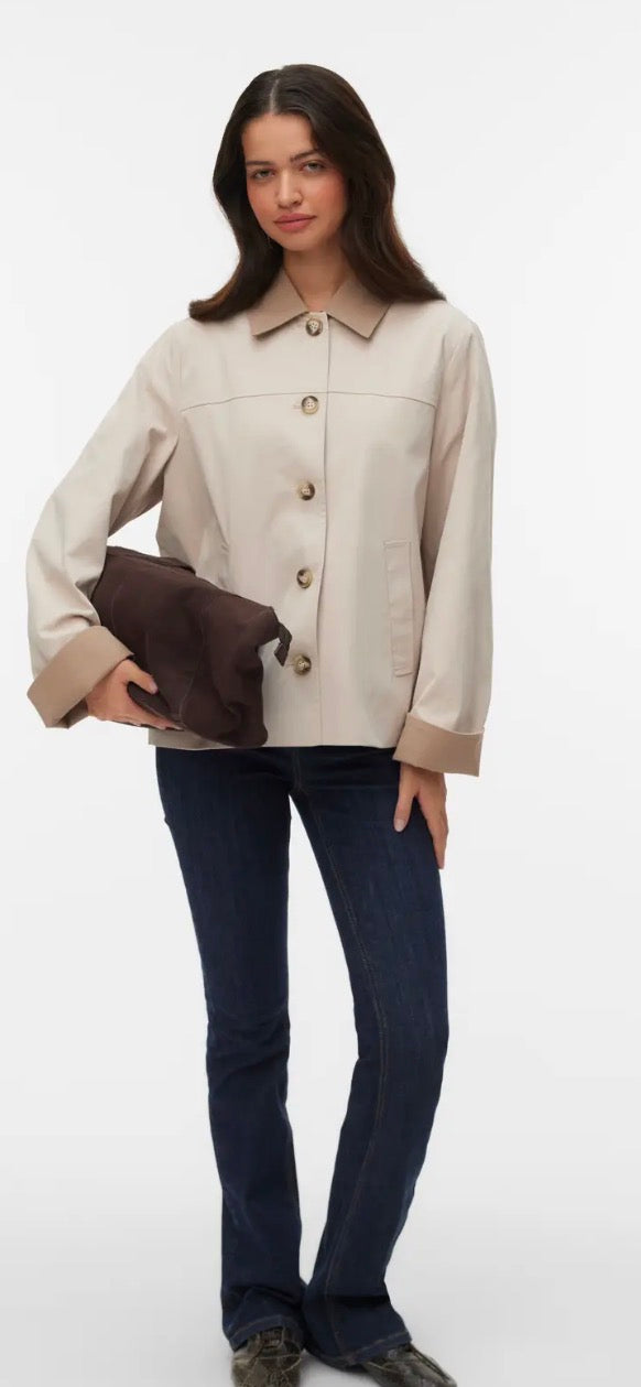 Vero Moda chelseapoppy short jacket