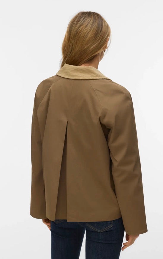 Vero Moda Chelseafia Short Jacket