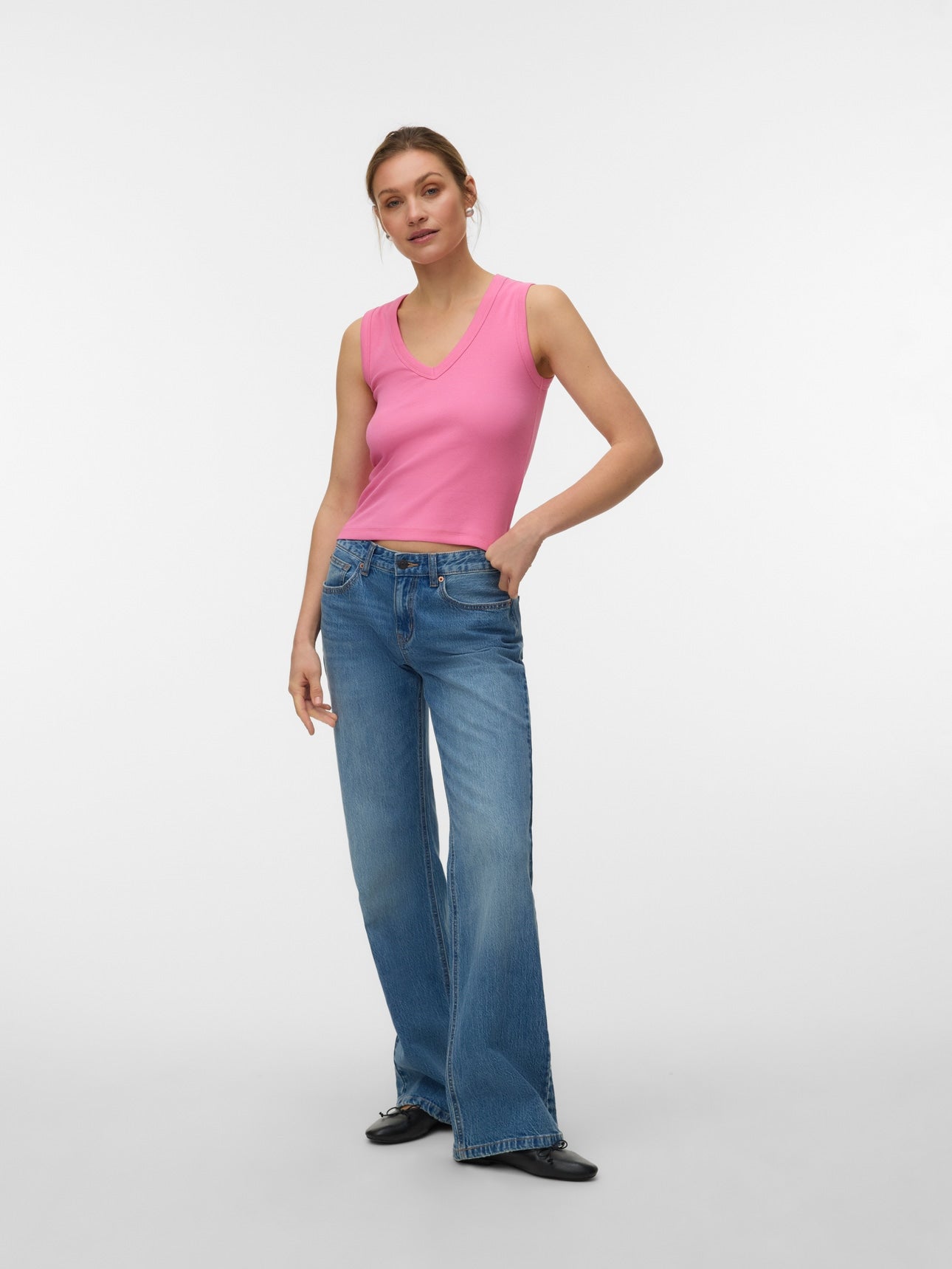 Vero Moda Chloe short deep v-neck top