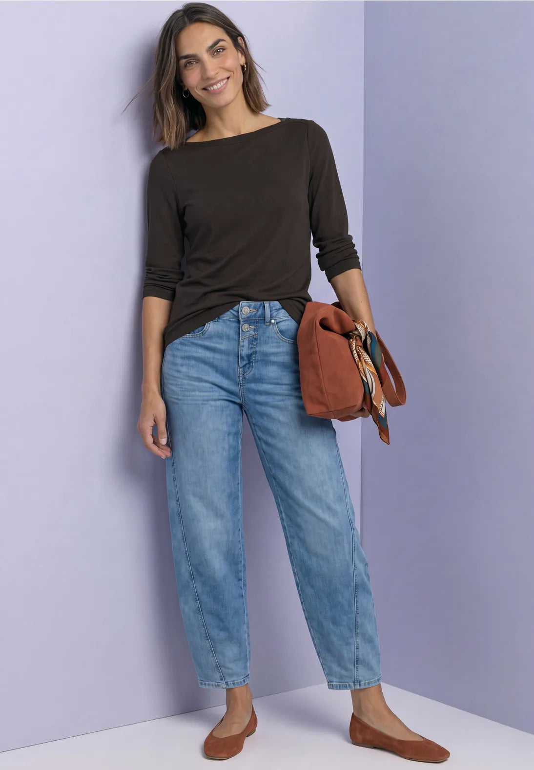 Street-one basic top with boat neck